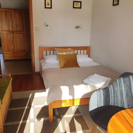 Iskra Apartment *